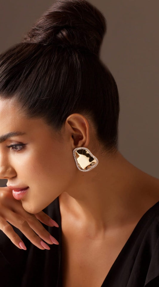 BOUCLE D'OREILLE REINE MAGNIFIQUE PLAQUÉ OR 18K