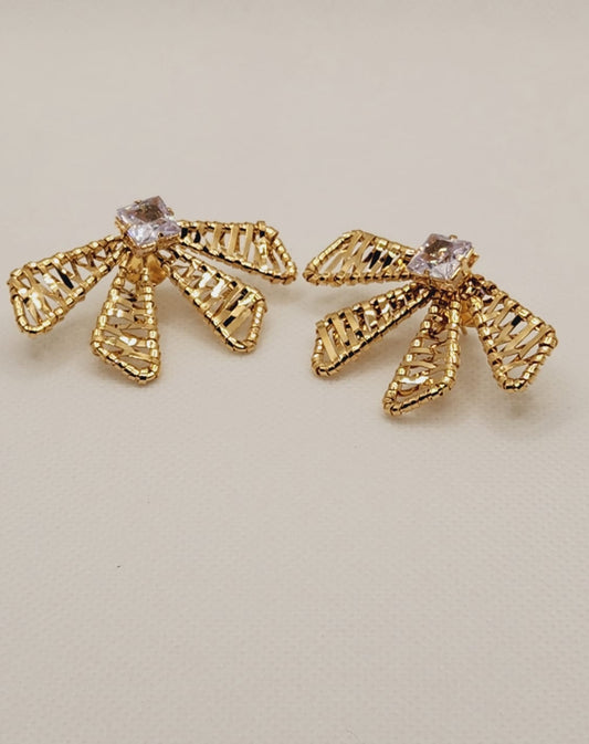 BOUCLE D'OREILLE FLEURETTE TENDANCE OR 18K