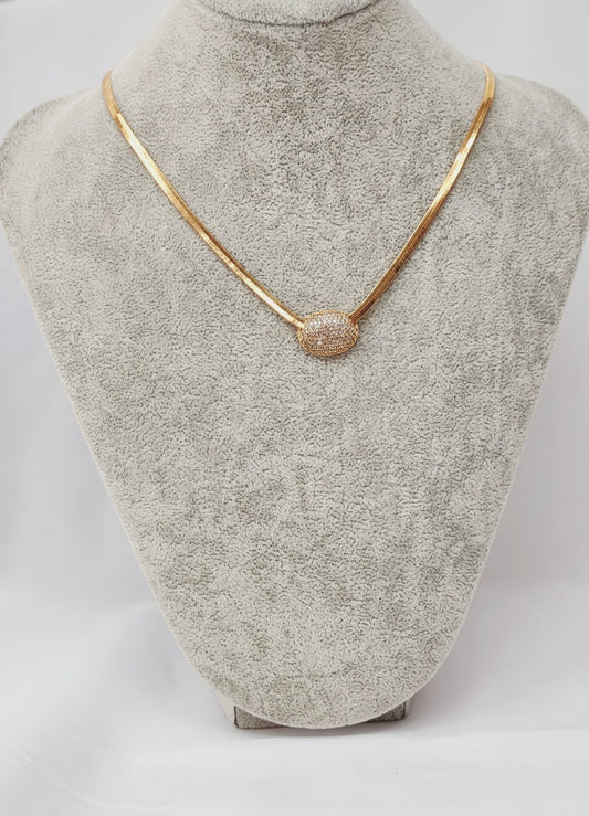 ALECYA AVEC PENDENTIF EN MAILLE 18K