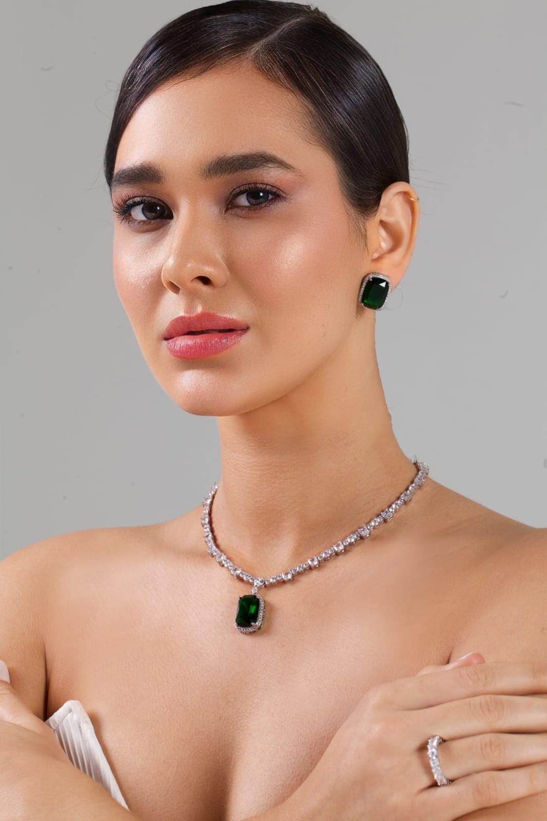 COLLIER ESMERALDA AVEC PENDENTIF & BOUCLES D'OREILLES ARGENT RHODIE